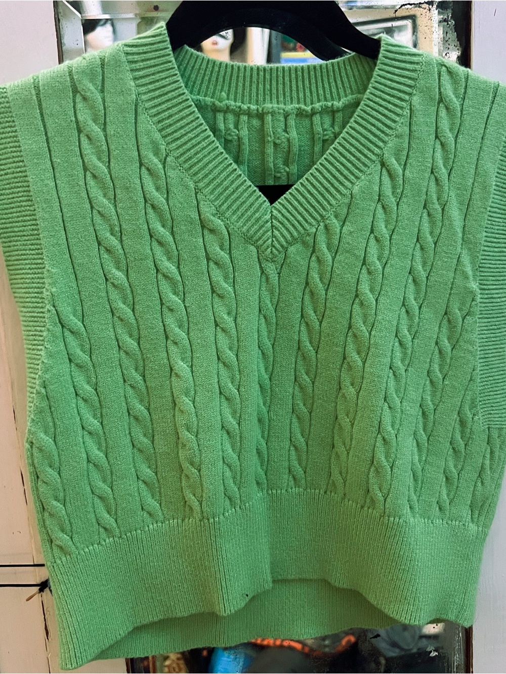 Green Cable-Knit V-Neck Cropped Sweater Vest